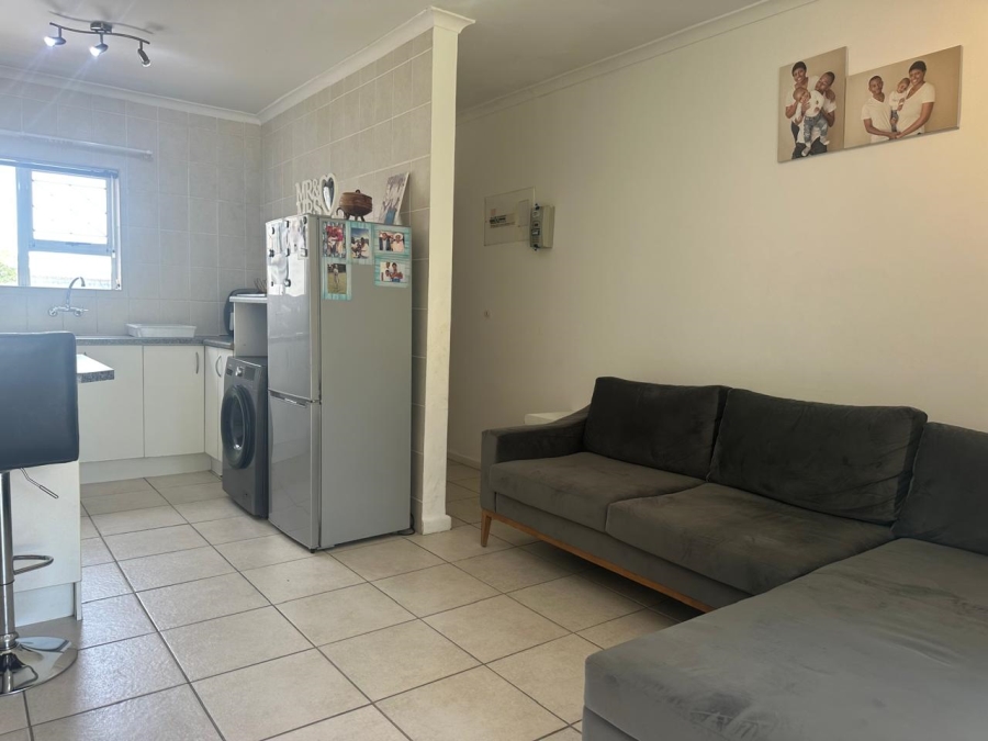 To Let 2 Bedroom Property for Rent in Burgundy Estate Western Cape